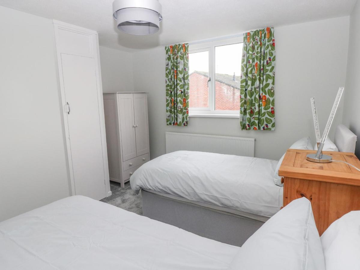 Villa 21 Sandfield Road à Burry Port Extérieur photo