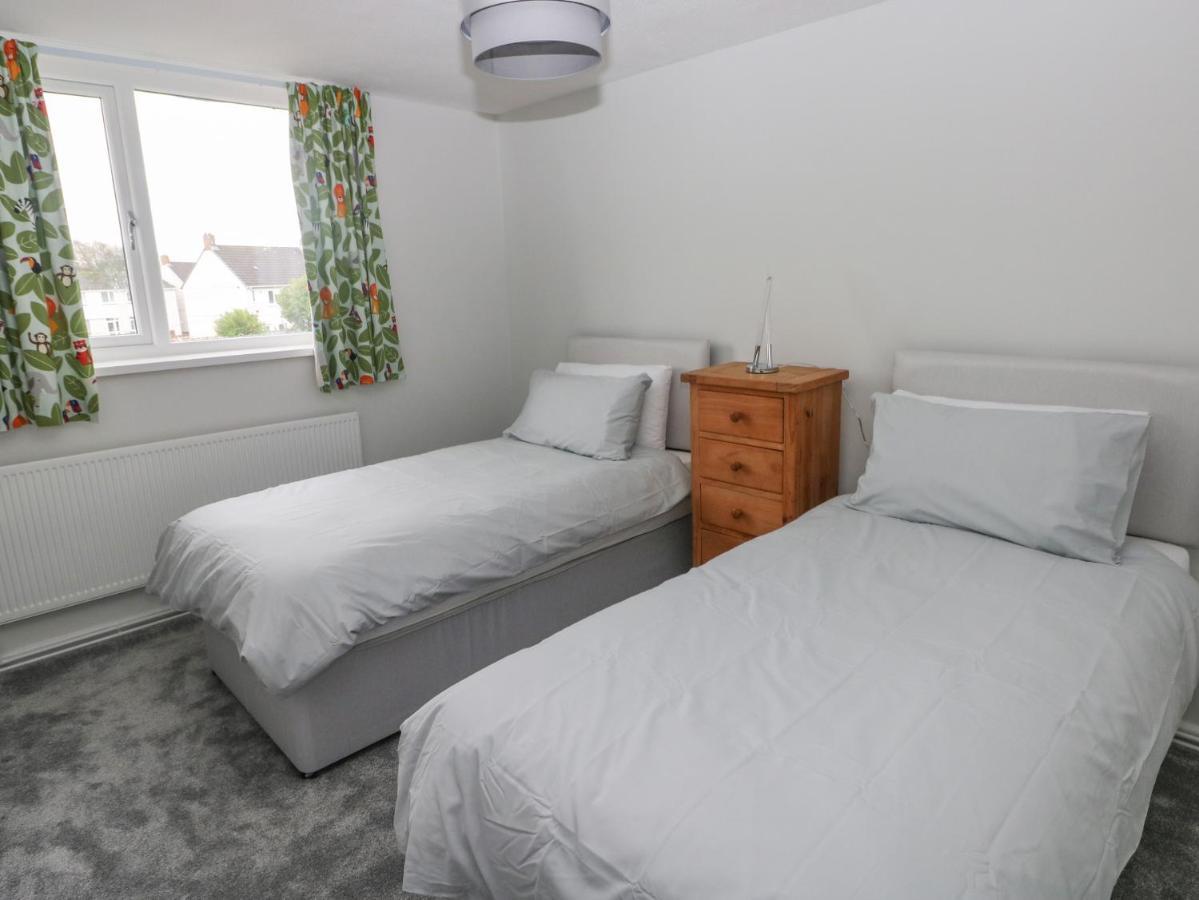 Villa 21 Sandfield Road à Burry Port Extérieur photo